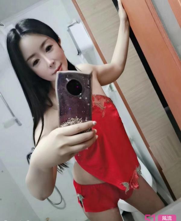 美女桃桃